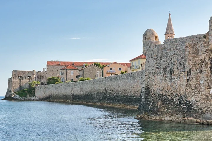 Budva Gezilecek Yerler Rehberi: Tarih, Deniz ve Manzara Dolu Rota