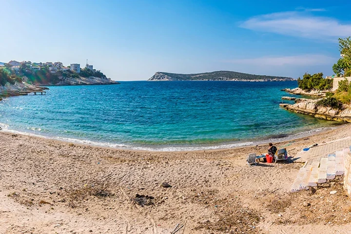 Karaburun Gezilecek Yerler Rehberi: Doğa, Koylar ve Sakin Ege Rotaları