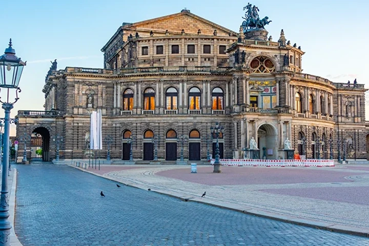 Dresden Gezilecek Yerler Rehberi: Tarih, Sanat ve Keşif Dolu Rota