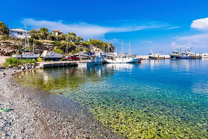 Karaburun Gezilecek Yerler Rehberi: Doğa, Koylar ve Sakin Ege Rotaları