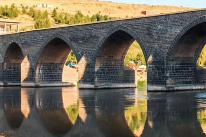 İstanbul Diyarbakır Uygun ve Ucuz Uçak Bileti Fiyatları