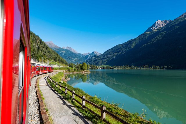 Bernina Express ile Alplerin Dört Ülkesi THY İle Ekstra Turlar Dahil 7 Gece 8 Gün 2027 (GVA-ZRH)