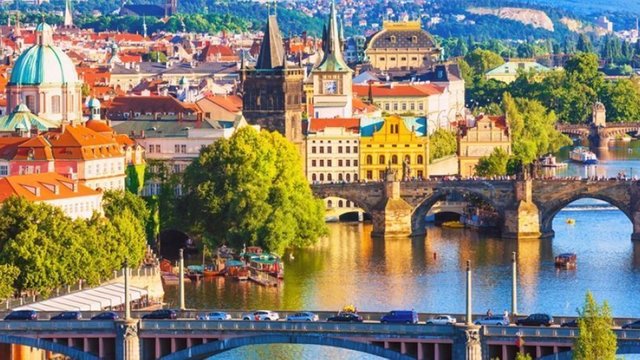 Bohemya'nın Işıltısı Prag Turu 4 Gece Ajet Havayolları İle Yaz Dönemi